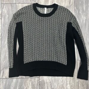 Lululemon women’s 100% merino wooll sweater
